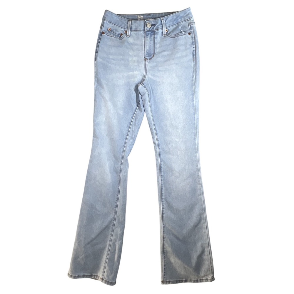 No Boundaries Women's Light Wash Flare Jeans Size 2 Low Rise‎ Stretch Denim